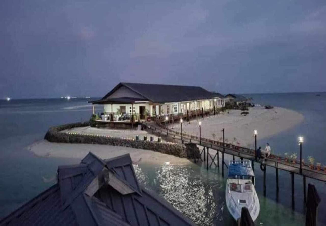 Santiri Island Resort Semporna Extérieur photo