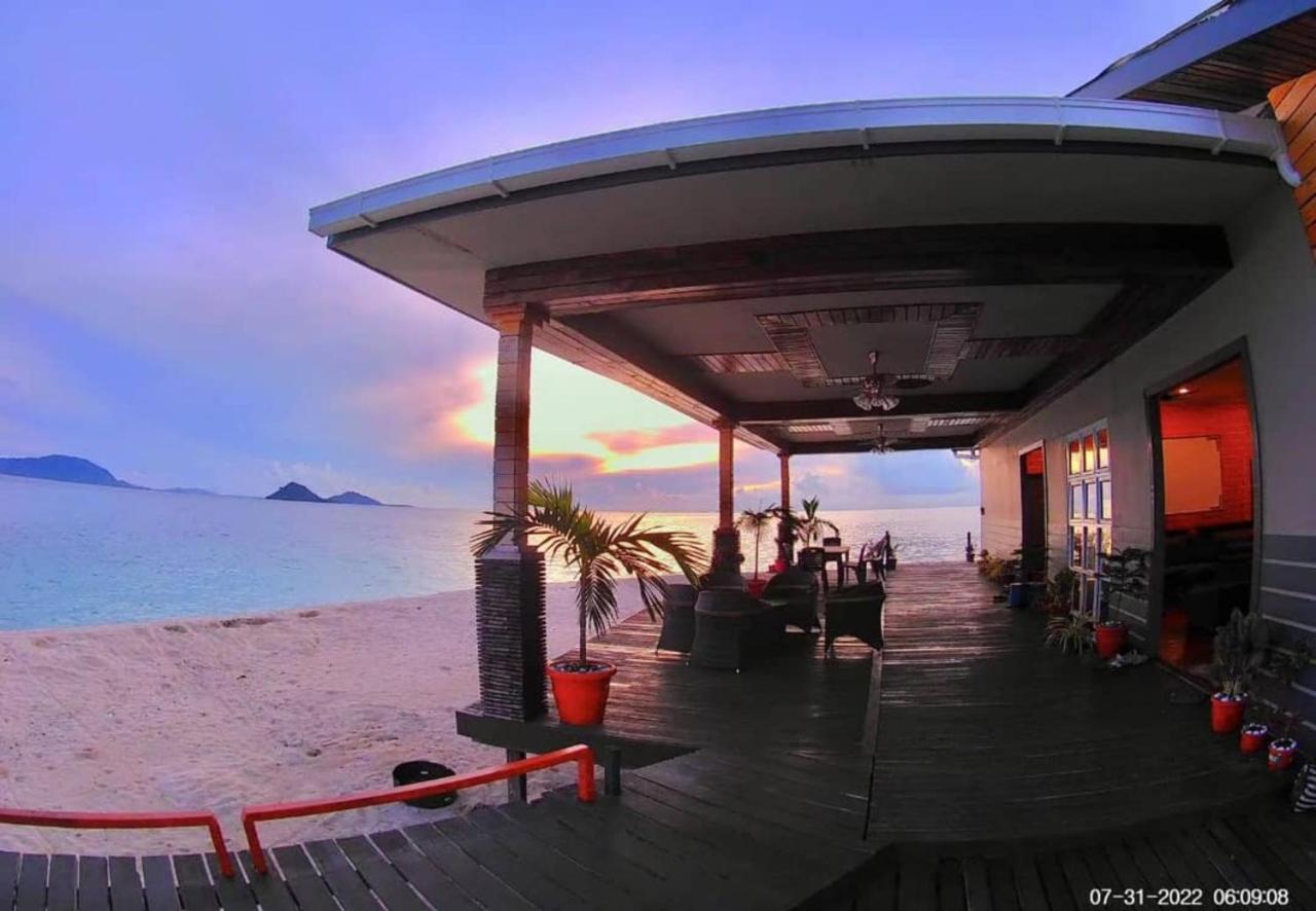 Santiri Island Resort Semporna Extérieur photo