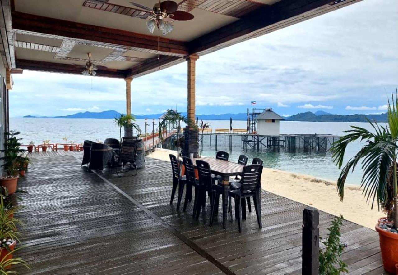 Santiri Island Resort Semporna Extérieur photo