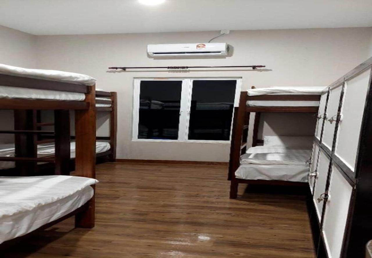 Santiri Island Resort Semporna Extérieur photo